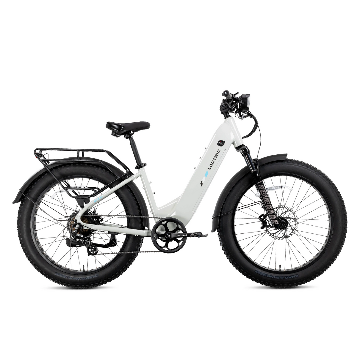 XPeak2 Step-Thru Stratus White — side with rack and fenders