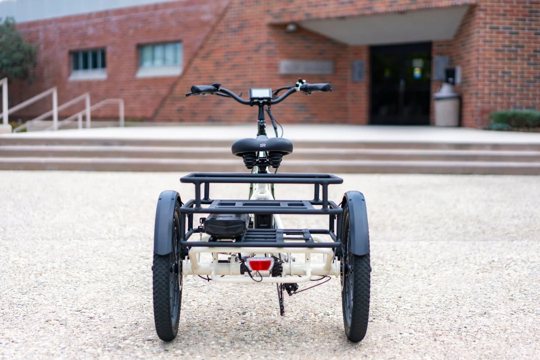 Emojo Bull – Low-Rider Electric Trike