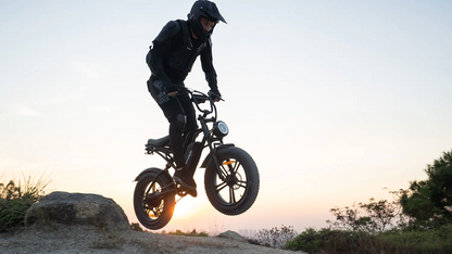 Young man wearning helmet riding HR G50