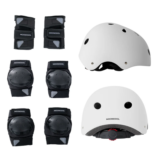 Mooncool Youth Protective Gear (Helmet + Pads Set)