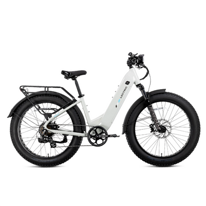 XPeak2 Step-Thru Stratus White — side with rack and fenders