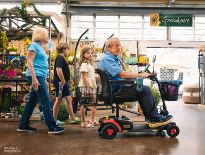 Pride Go Go Elite Traveller Gen 3 Platinum - lifestyle profile view